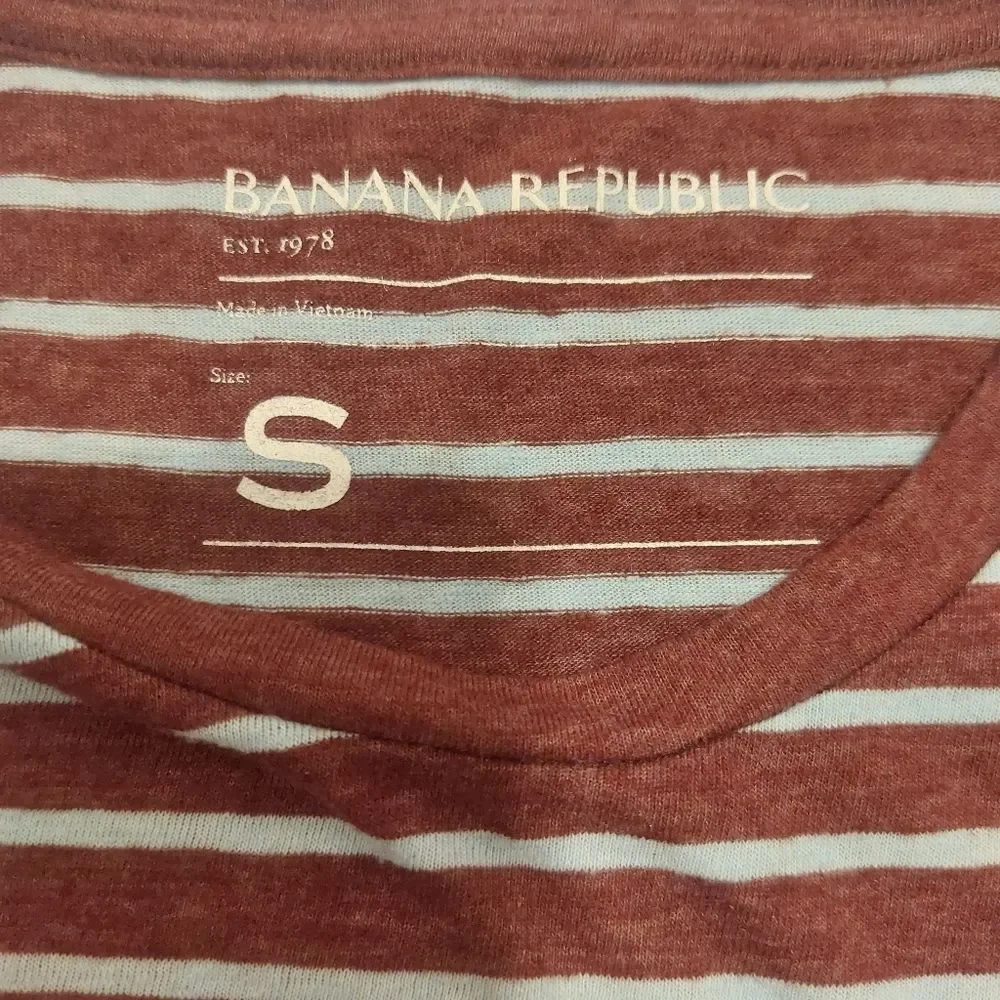 Banana Republic Short Sleeve Striped Tee Size Small Red Blue